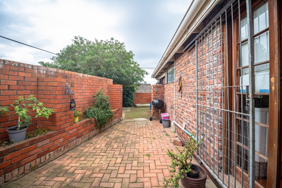 4 Bedroom Property for Sale in Bramhope Eastern Cape